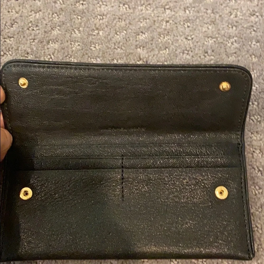 Black Michael Kors wallet - Picture 2 of 5